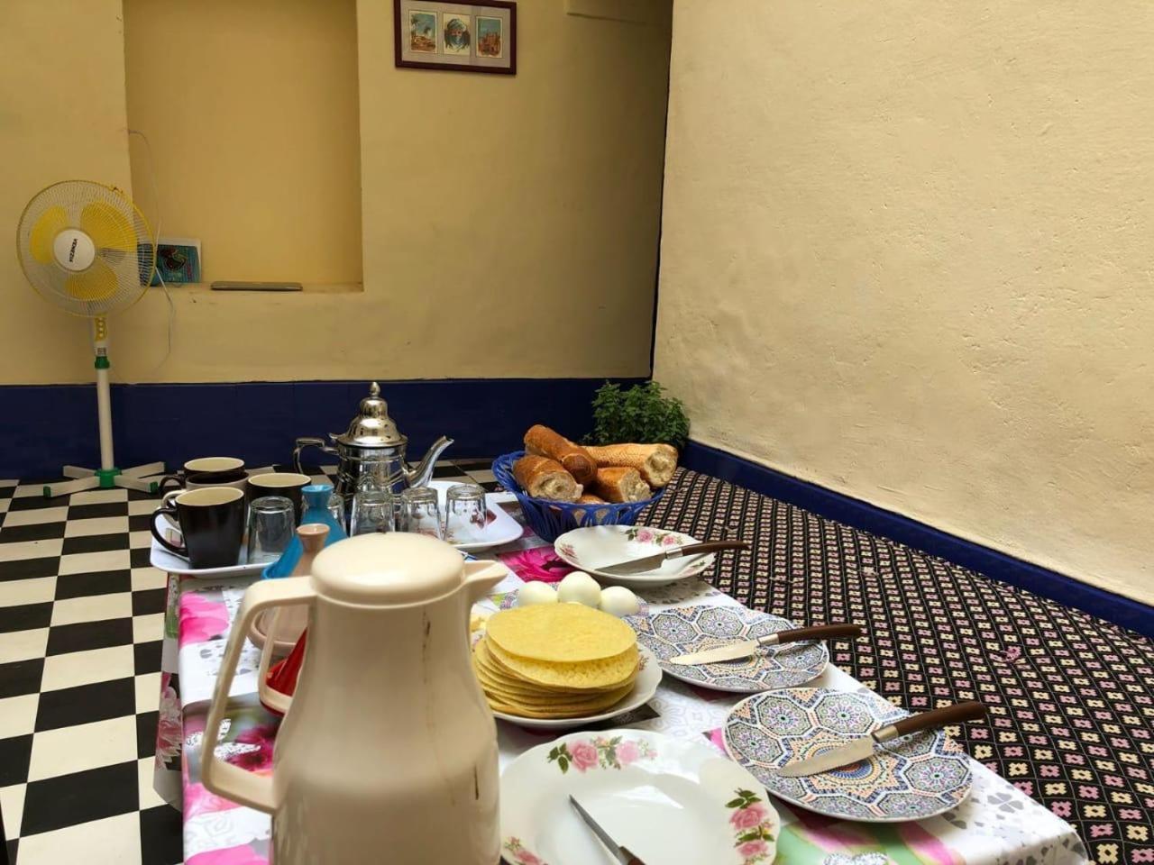 Ya Salam Hostel マラケシュ エクステリア 写真